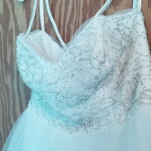 David's bridal wedding dress size 8
